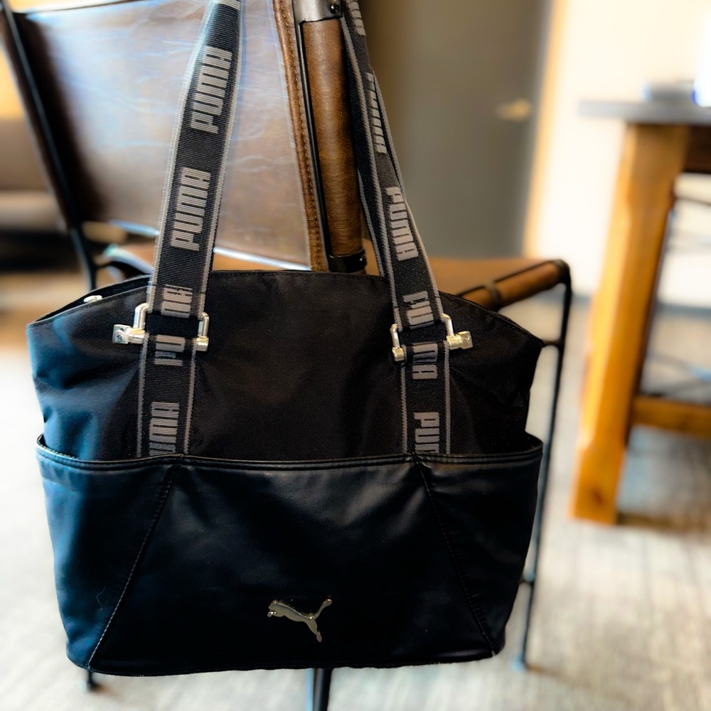 The Puma Classic M Travel Tote